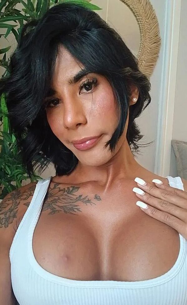 LINDSEY, Trans, en Barcelona